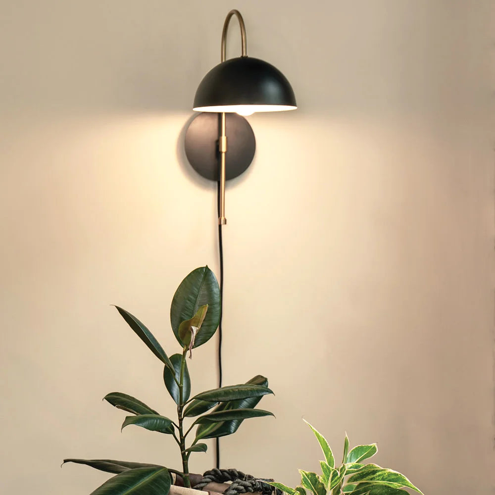 Lou Single Sconce Black