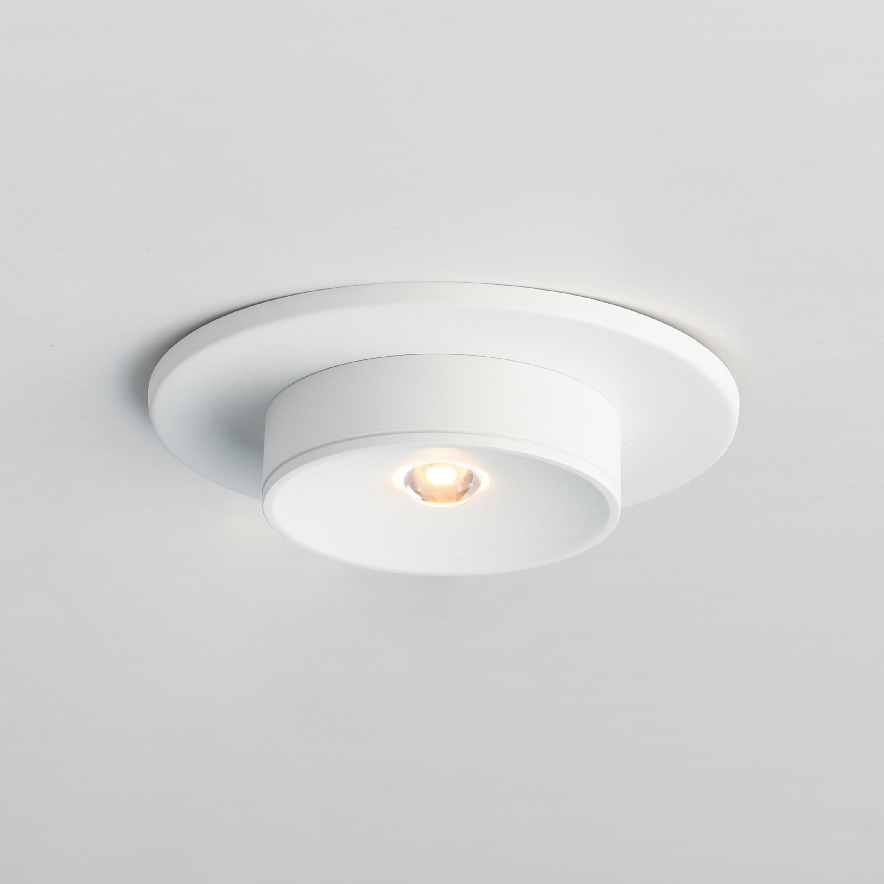 Caldera Narrow Optic Flush Mount White