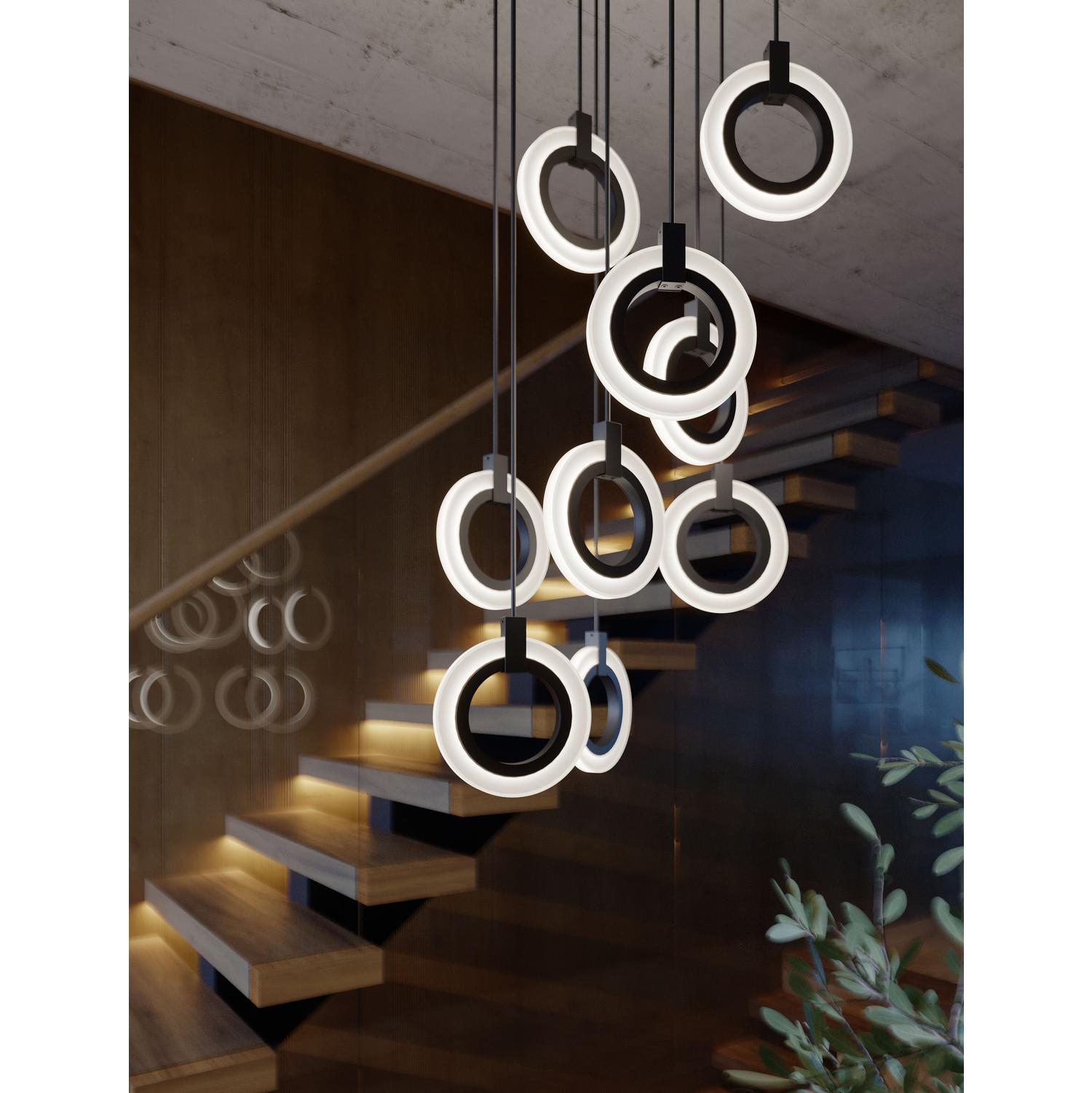 Halo 9 Round Pendant Black