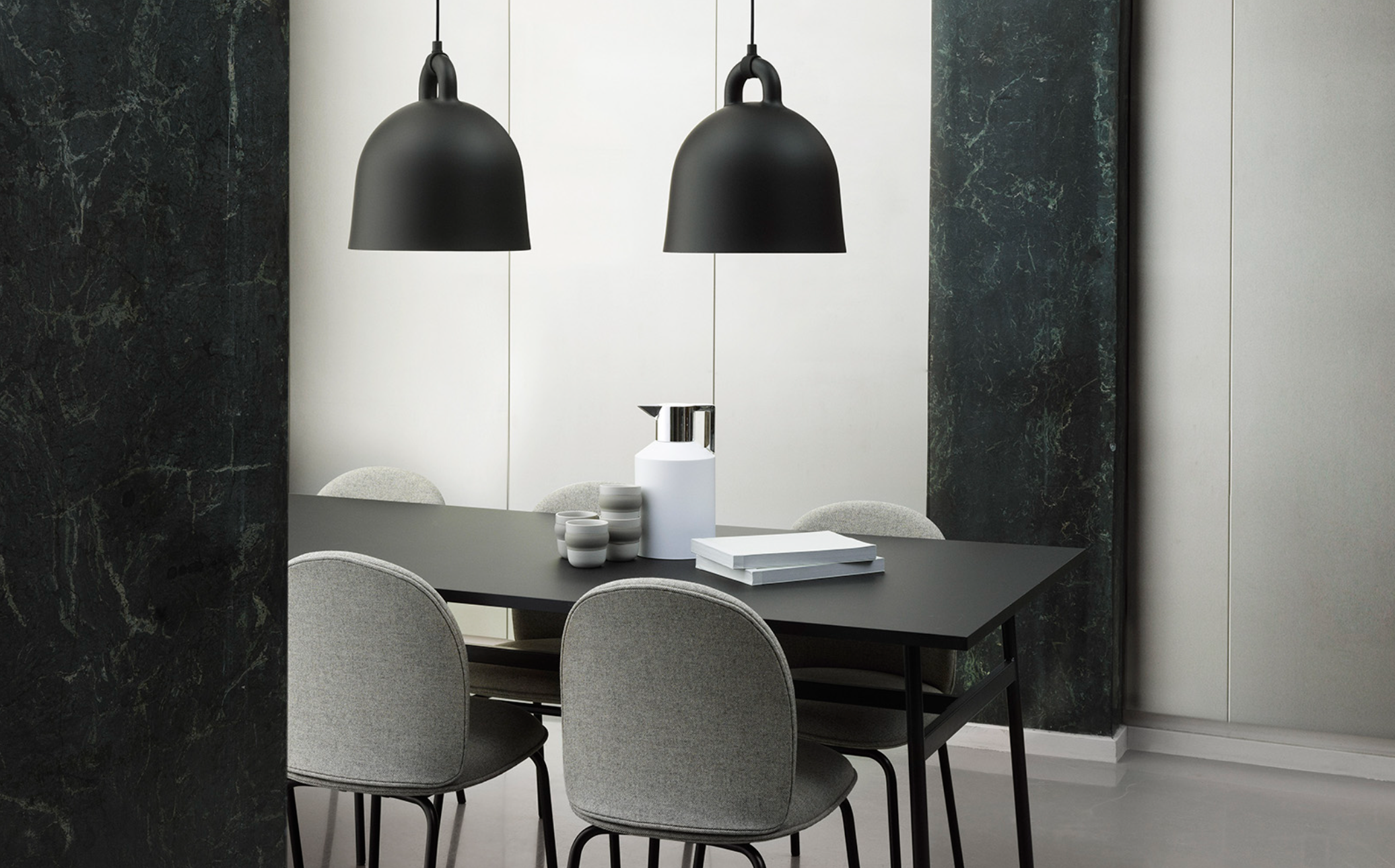 Bell Pendant Medium Black