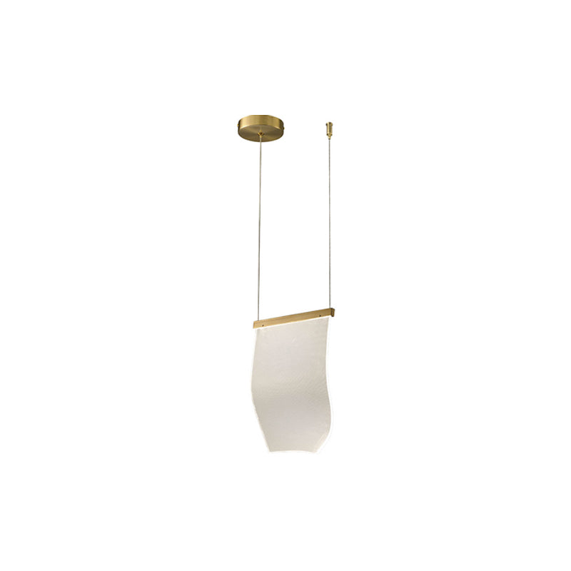 Wave Pendant Gold