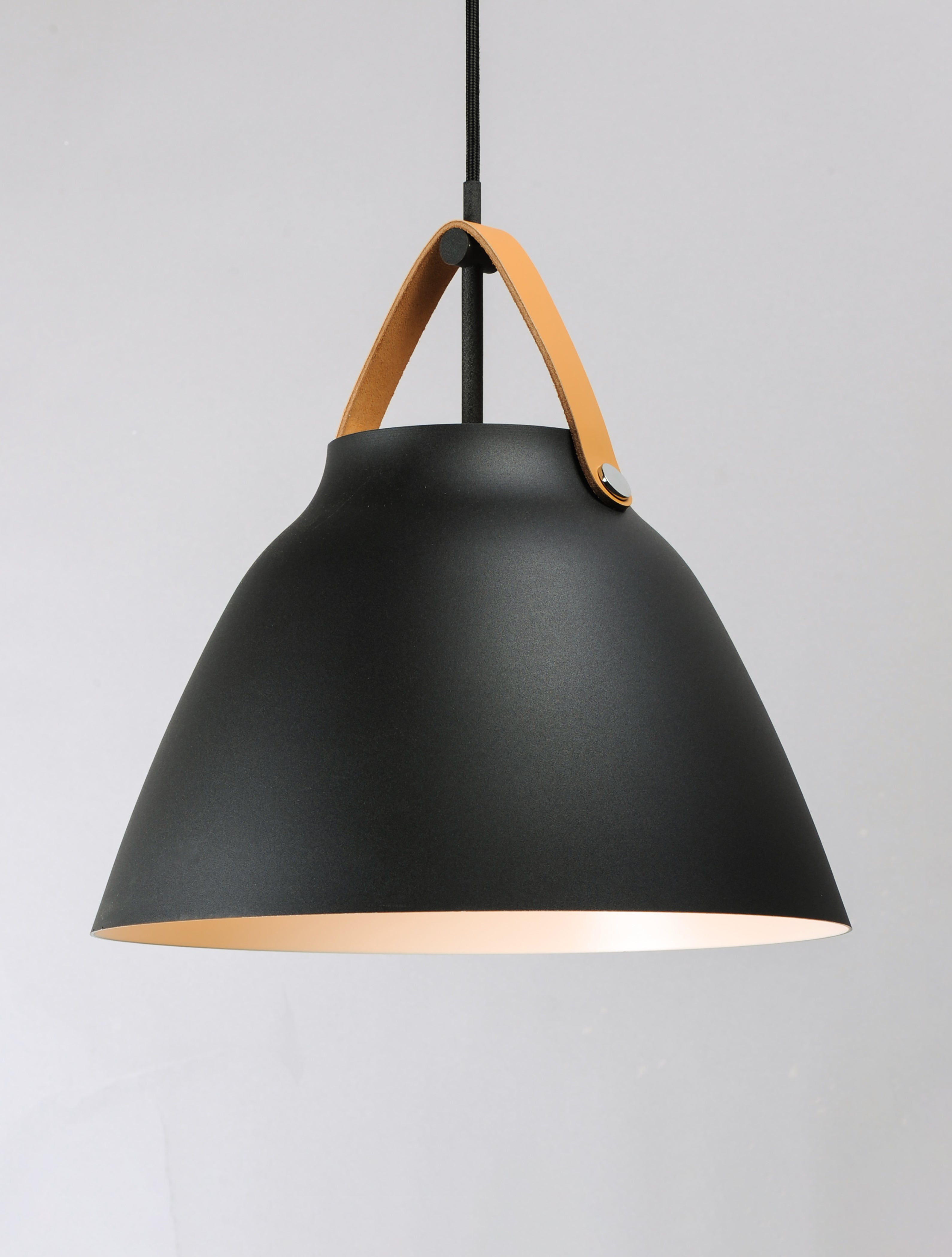 Nordic Medium Pendant Black