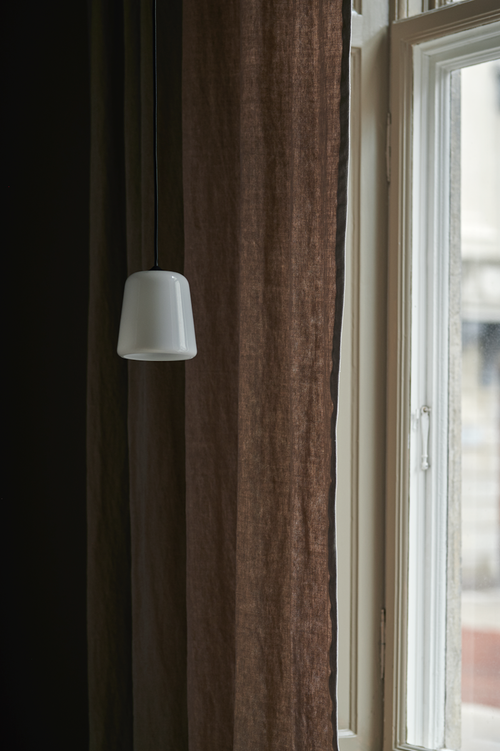 Material Pendant Black