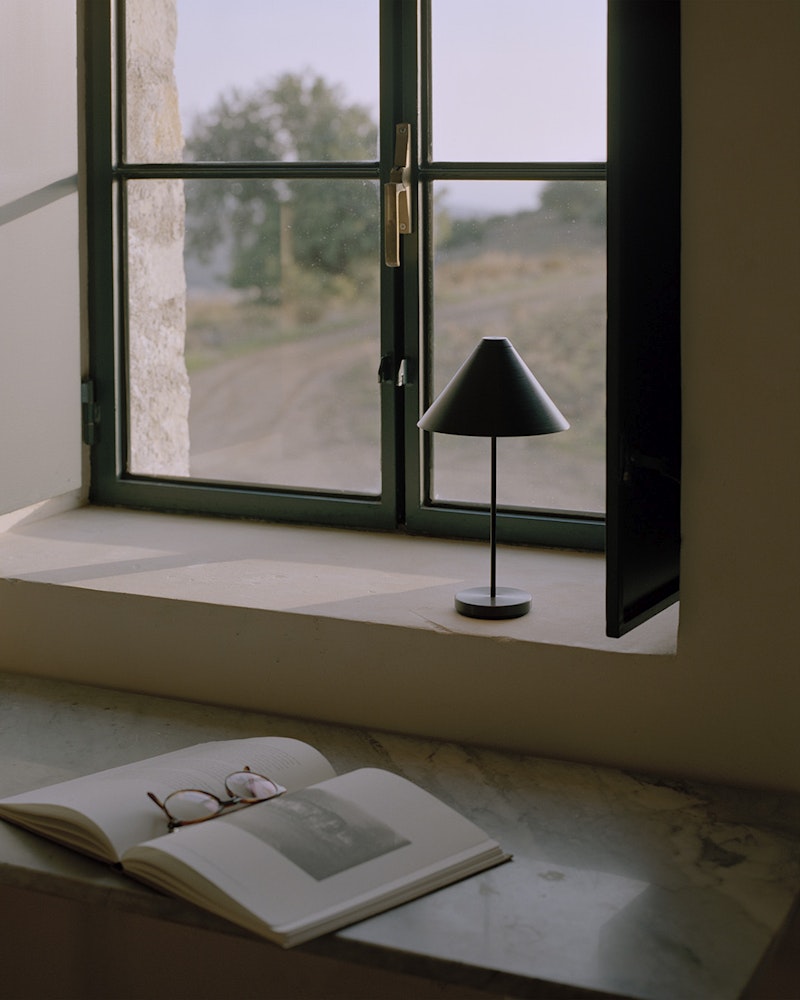 Brolly Portable Table Black