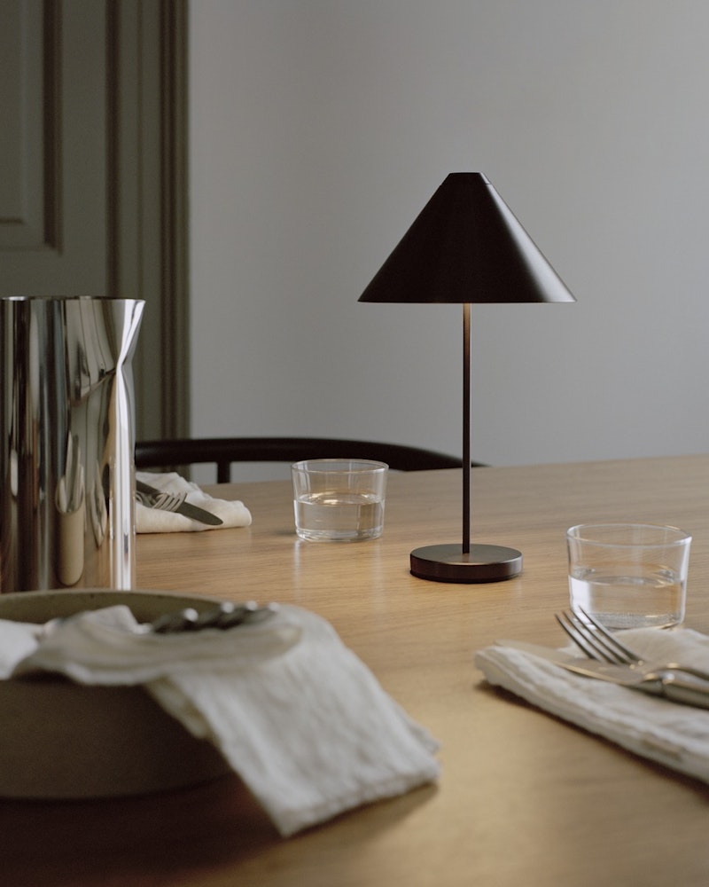 Brolly Portable Table Black