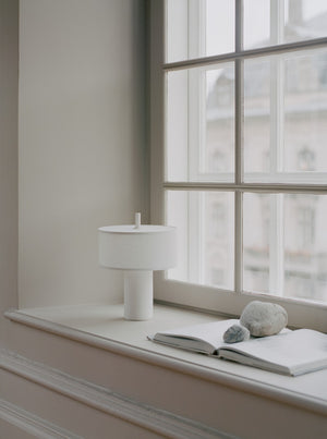 Margin Table White