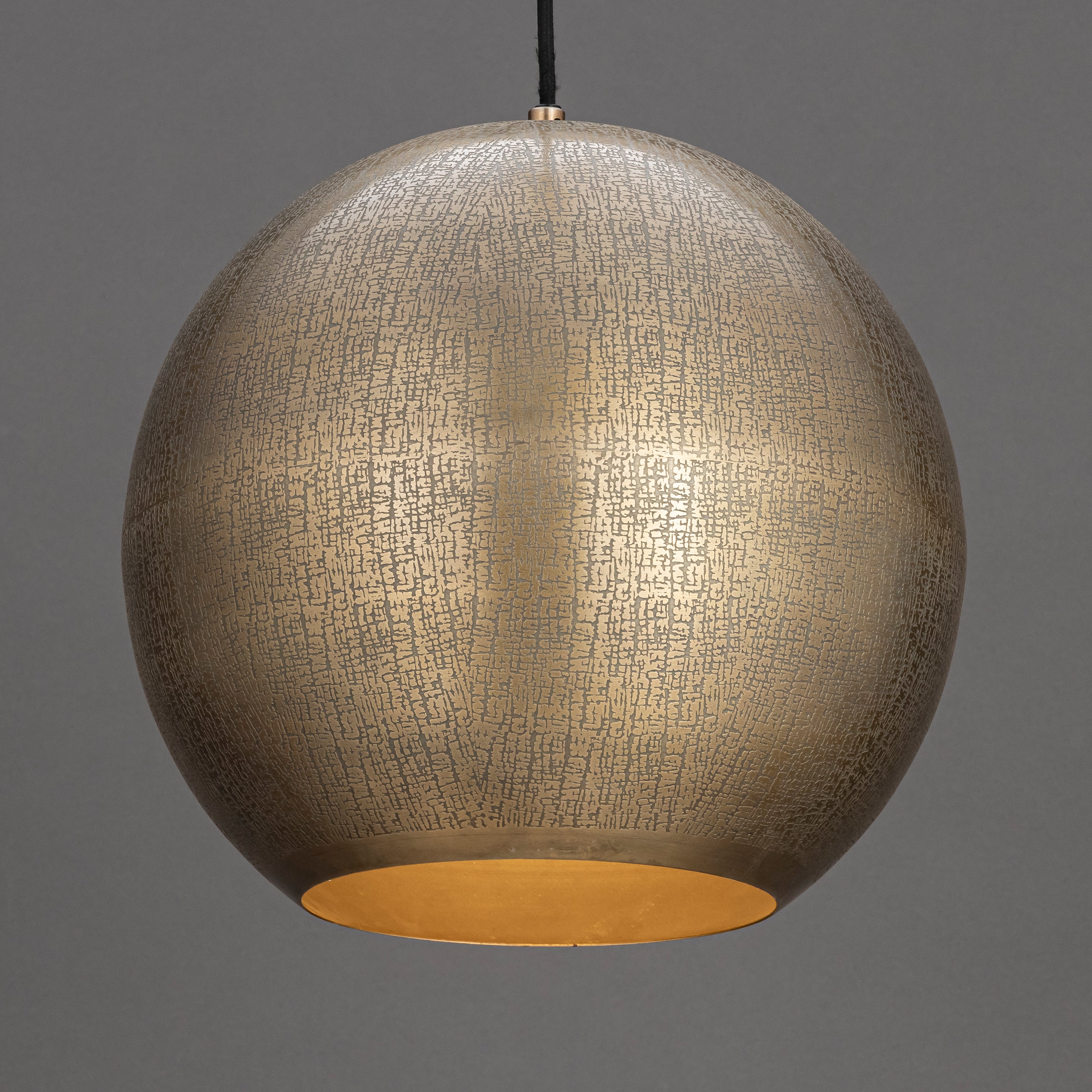 Aurelia Medium Pendant