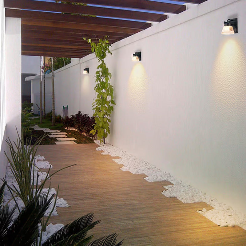 Castor Exterior