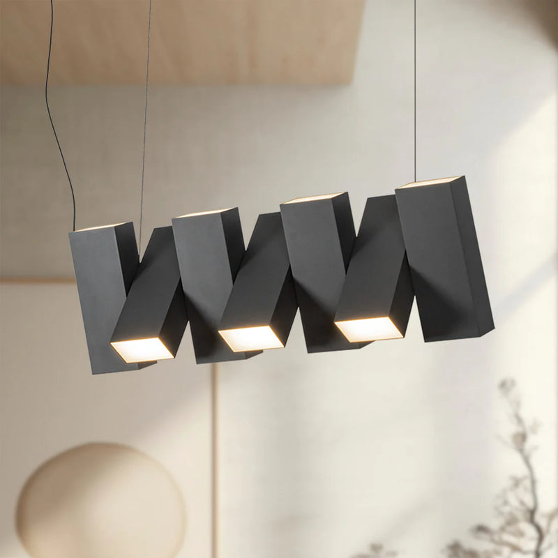 Domino Black
