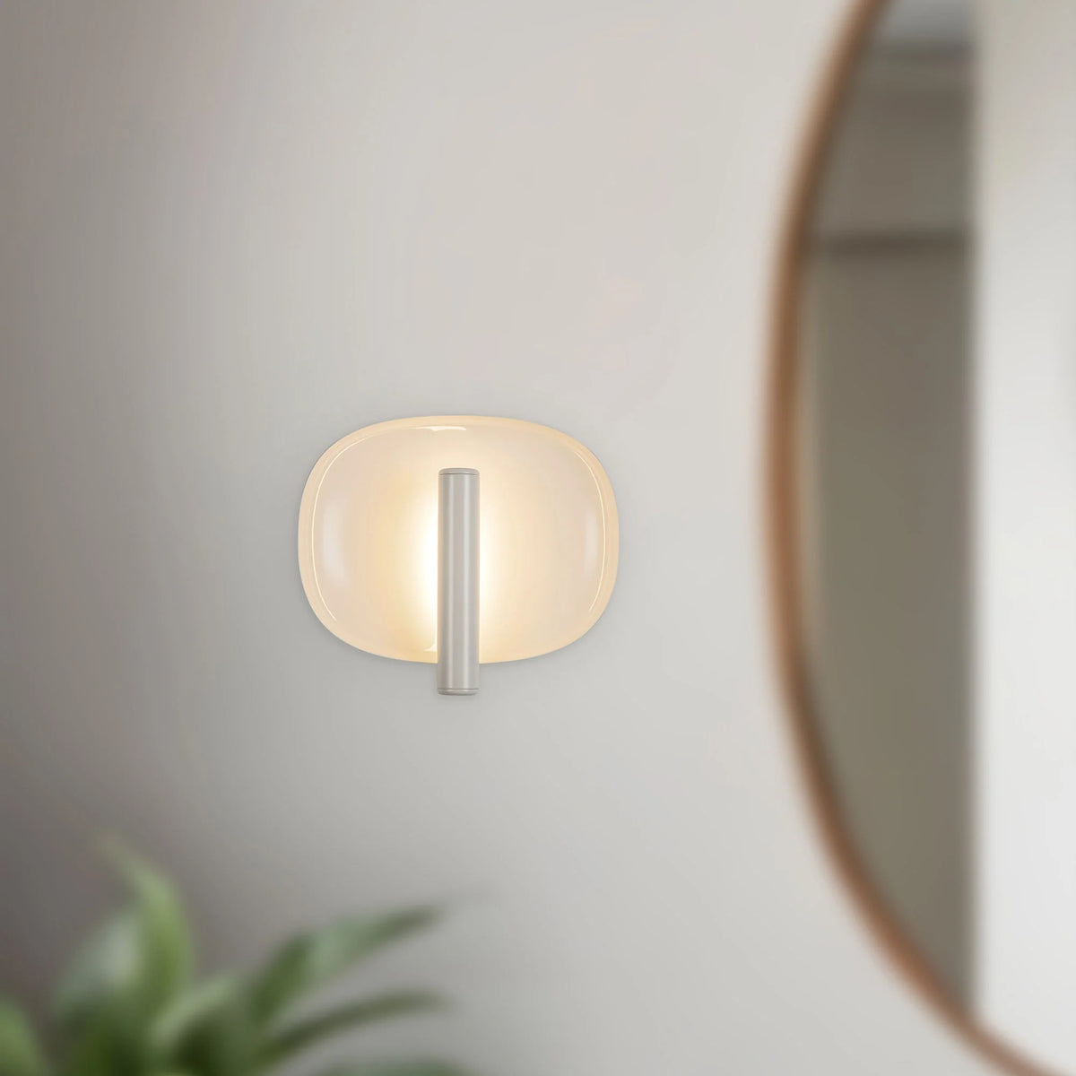 Lustre Wall Sconce Pearl White