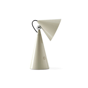 Pose Portable Light Putty