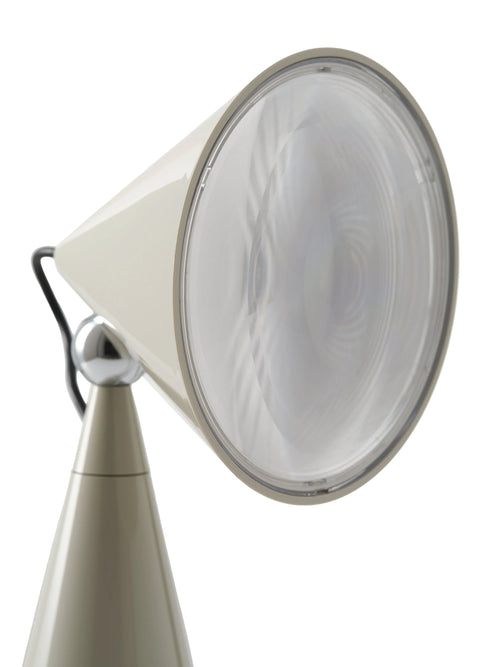 Pose Portable Light Putty