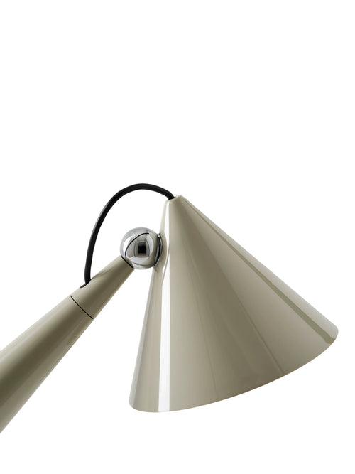 Pose Task Light Putty