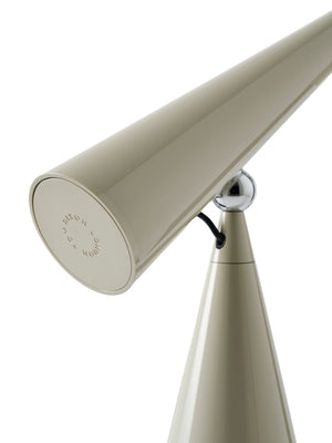Pose Task Light Putty