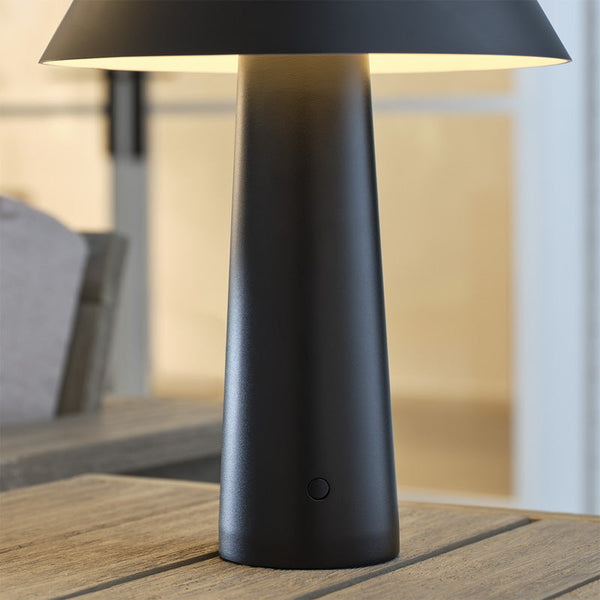 Sesa Table Lamp Black