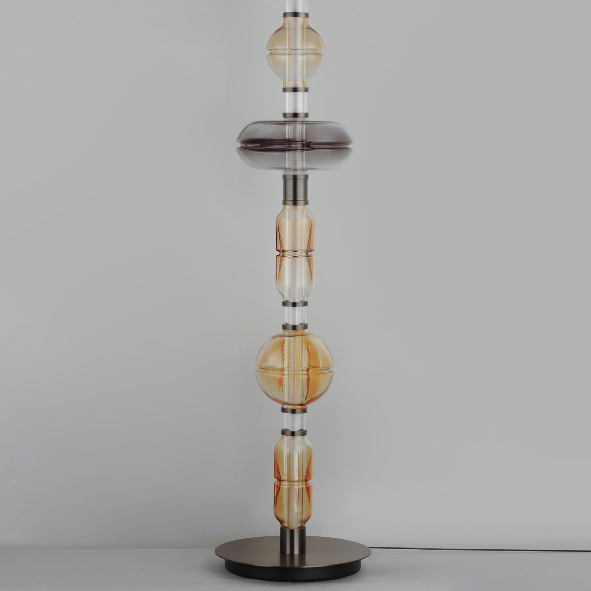 Gusto Floor Lamp Gunmetal