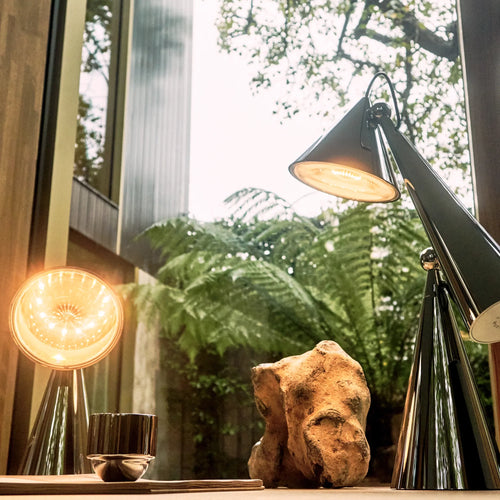 Pose Task Light Gold